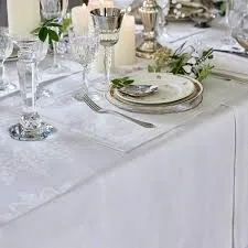 Le Jacquard Franais | Lumire d'toile Tablecloth - White