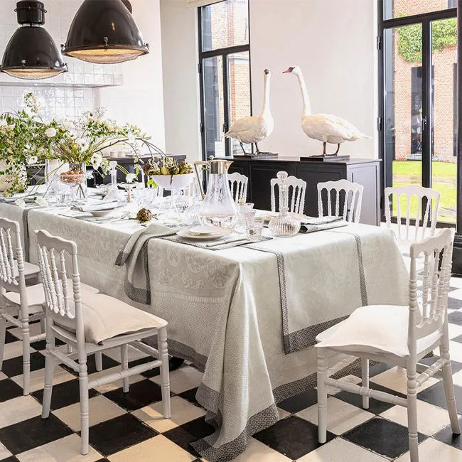 Le Jacquard Franais | vasion Cleste Tablecloth