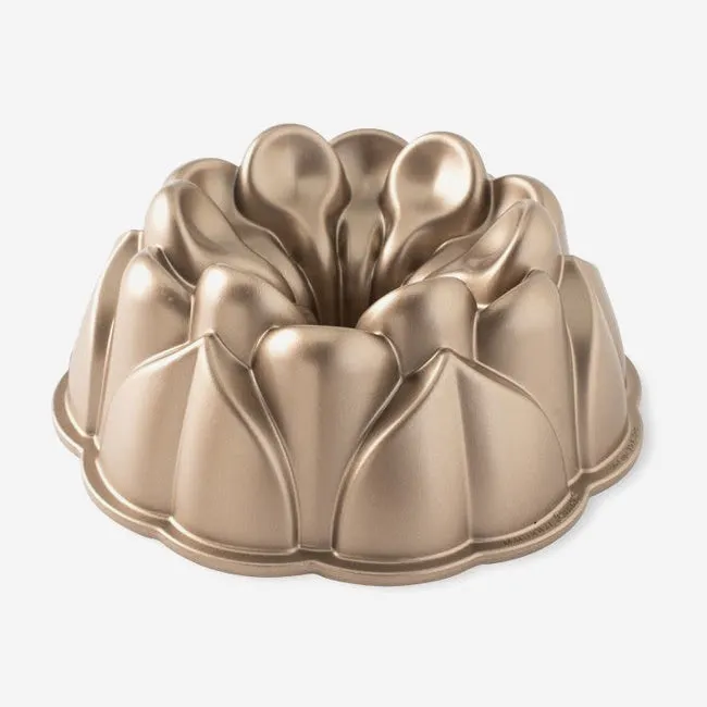 Nordicware | Magnolia 10-cup Bundt Cake Pan