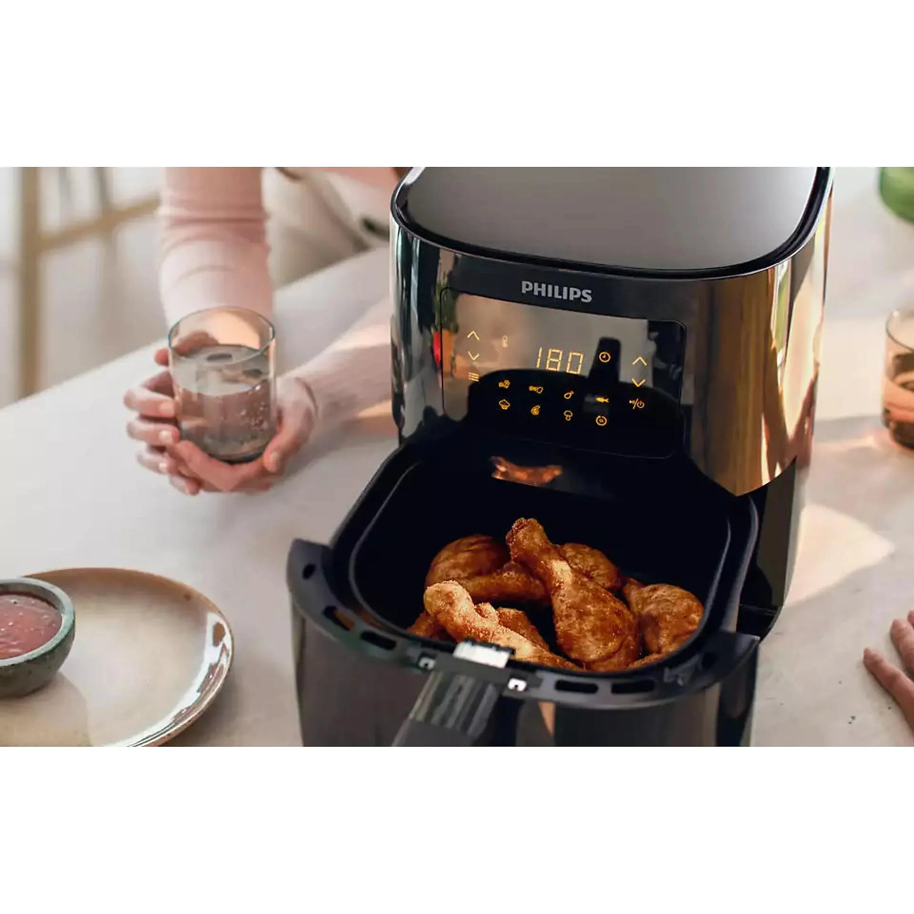 Philips Digital 4.1 Litre Airfryer with Rapid Air Technology - HD9252/70